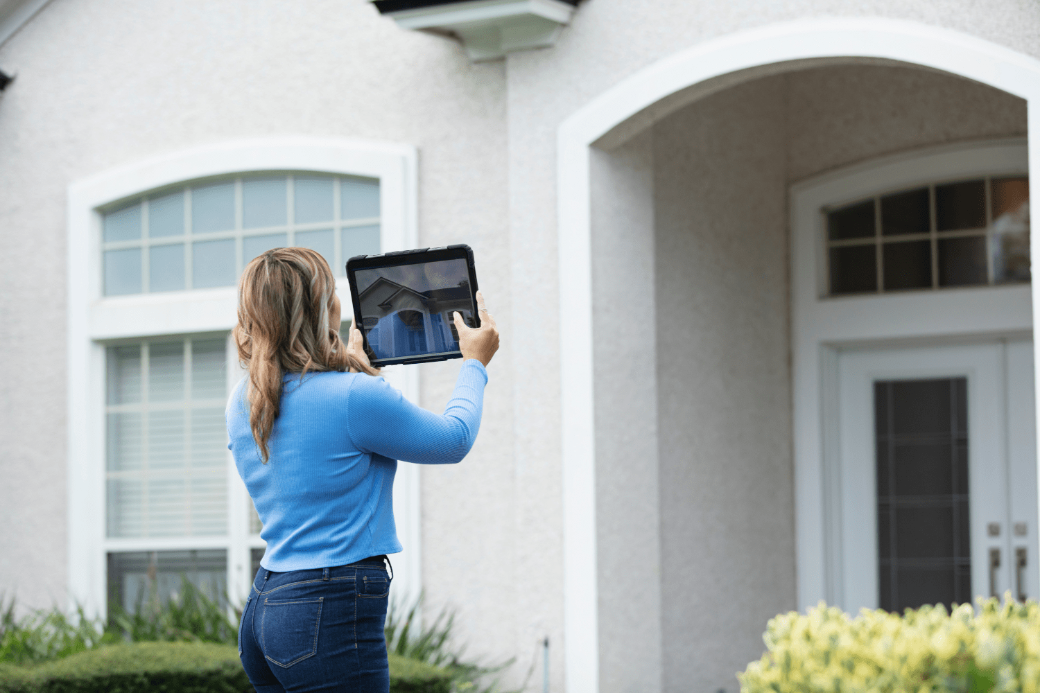 Knowing When to Contact Your Property Manager